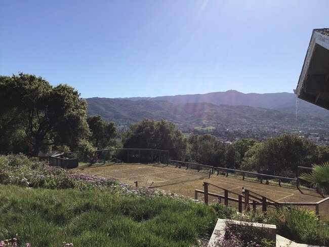 Building Photo - LUXURIOUS PRIVATE STUDIO WITH BREATH TAKING VIEWS