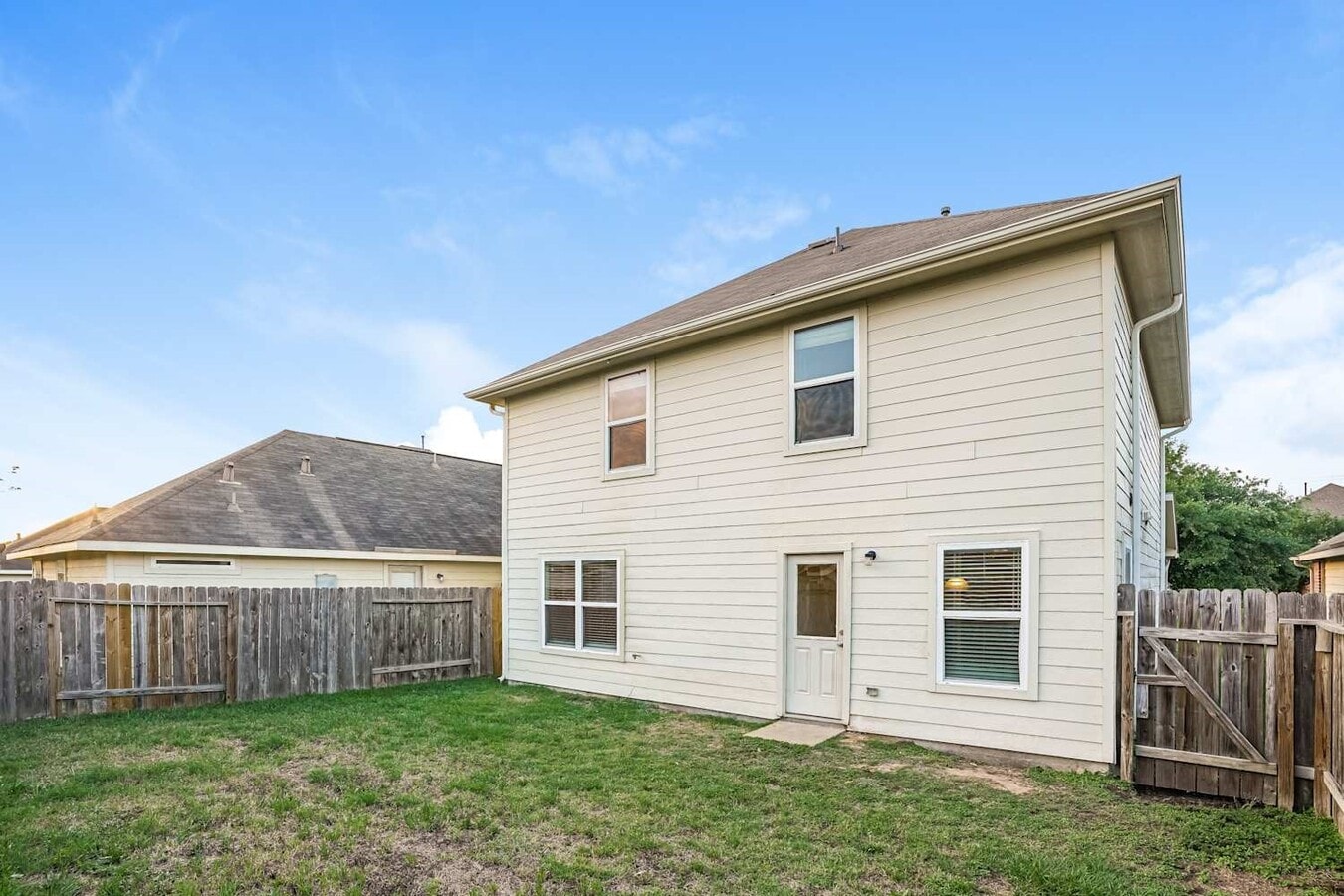 Photo - 18811 Dennington Dr