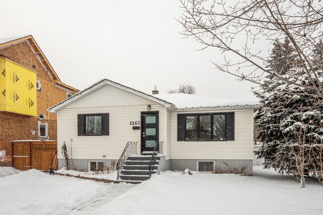 Photo - 1243 Richland Rd NE
