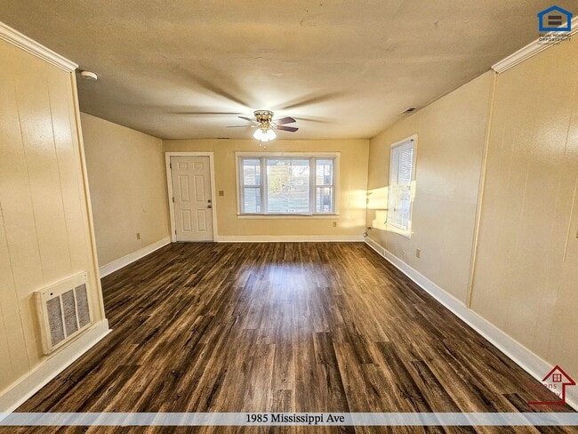 Photo - 1985 Mississippi Ave