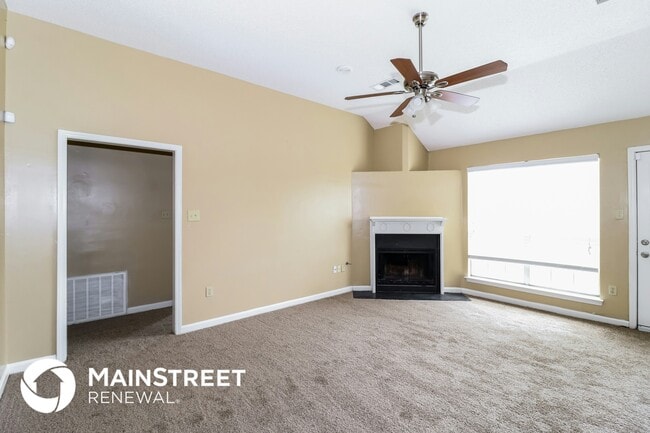 Photo - 6452 Valley Oak Dr