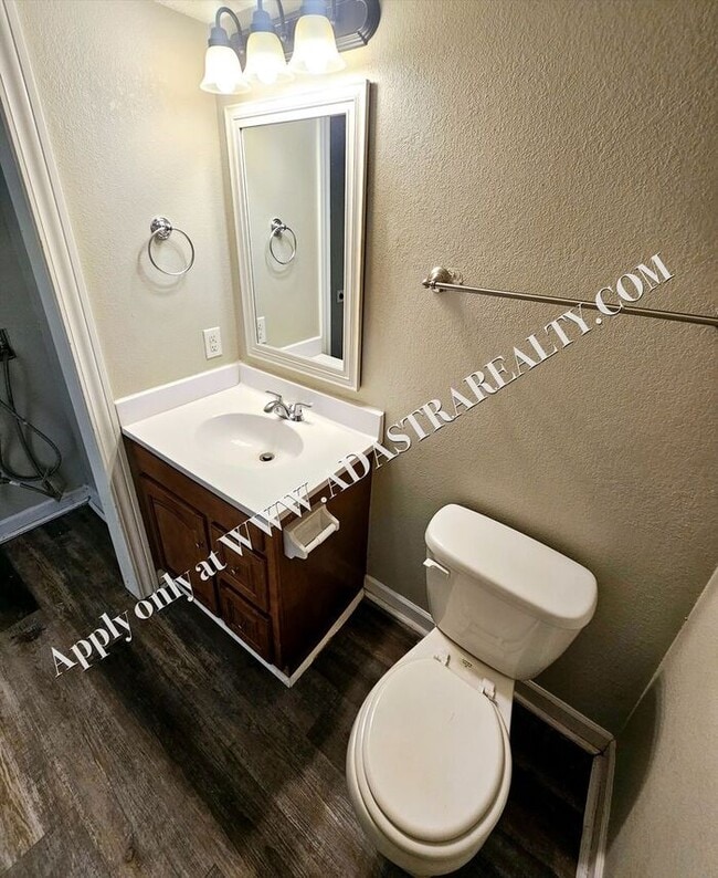 Photo - Beautiful Townhome in Blue Springs-Available in FEBRUARY!!