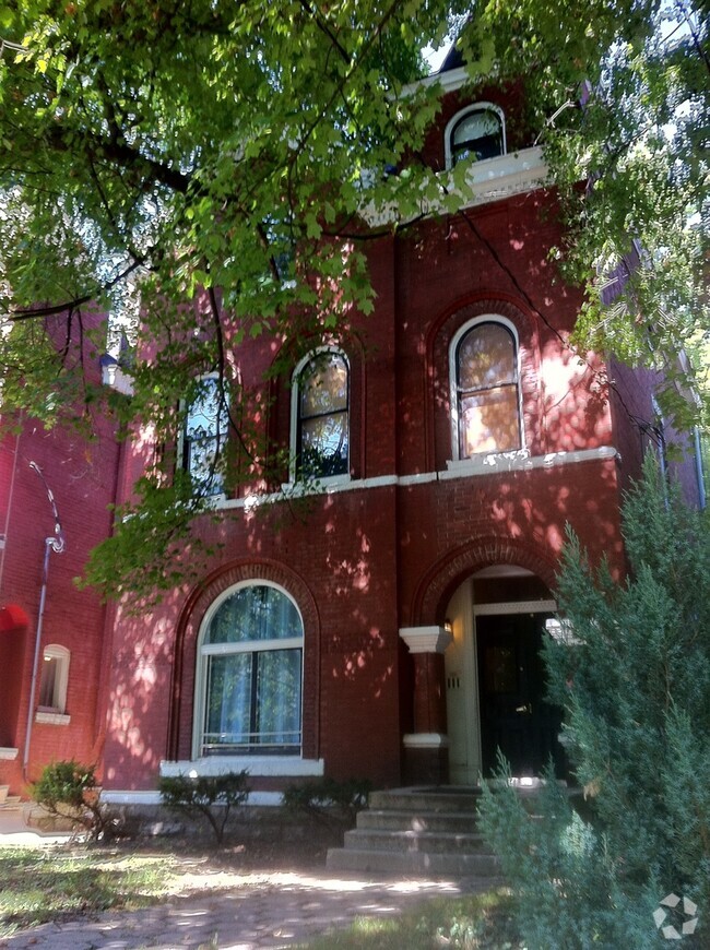 Building Photo - 1436 S 2nd St Unit 1436-2 Rental
