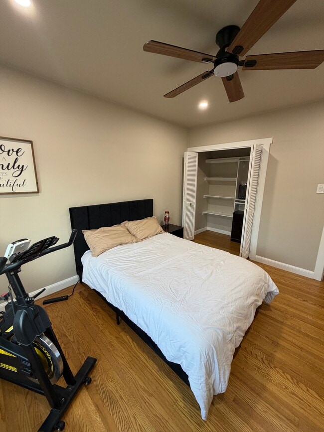 Photo - 182 Cayuga Ave