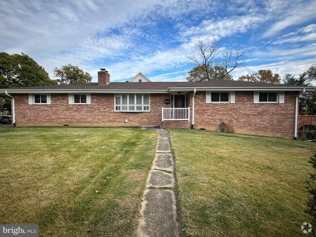 Building Photo - 3601 14th St S Rental