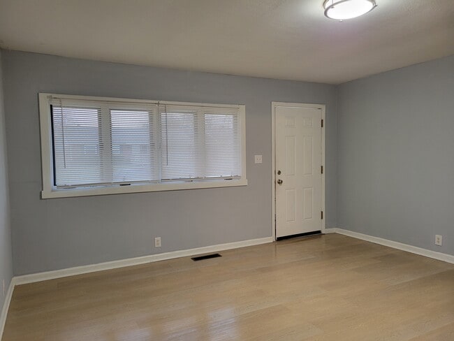 Photo - 7404 E 34th Plz