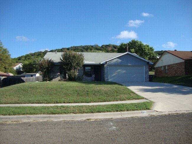 Building Photo - 3-Bedroom House for Rent in Copperas Cove