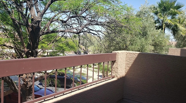 Photo - Beautiful 2-bedroom, 2-bath condo in the highly desirable Quail Run community!