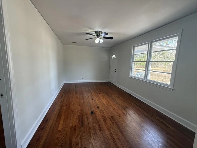 Photo - 4442 Reona Ave