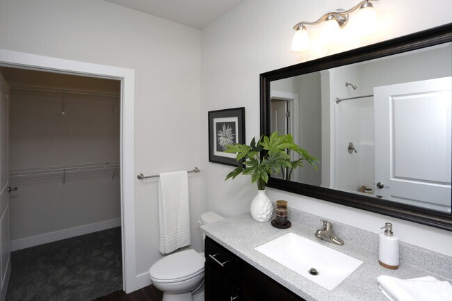 Willow Master Bathroom - Summit Living Luxury Flats