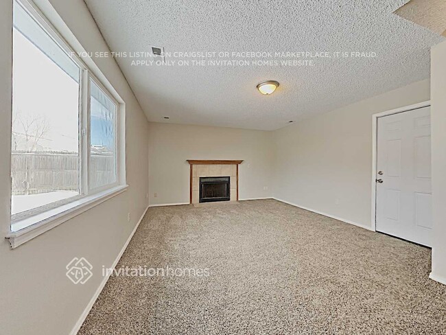 Photo - 899 Daffodil St