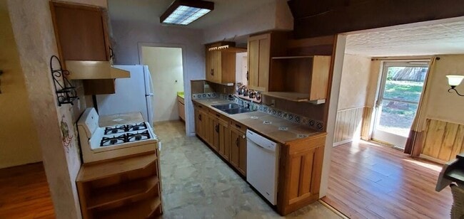 Photo - 1806 Cherry Orchard Dr