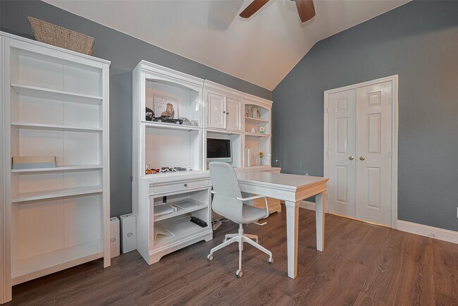 Photo - 119 Genesee Ridge Dr