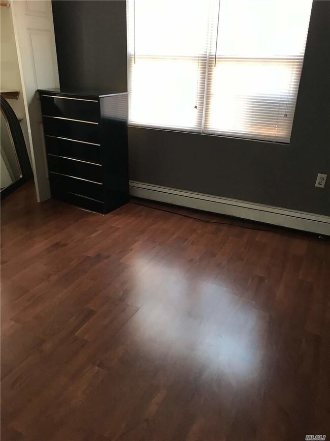 Photo - 82-60-82164 164th Pl Unidad 1st