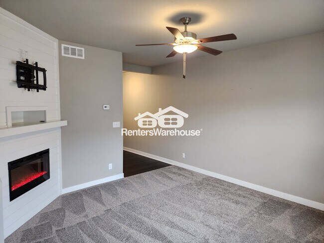 Photo - 2829 NW Lois Ln