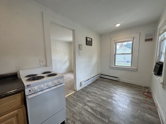 45 Bristol Rd Unit 3