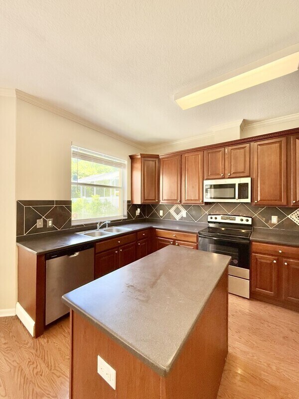 Photo - 11335 Village Brook Dr