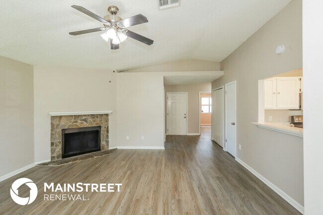 Photo - 7453 Amandas Crossing Dr N