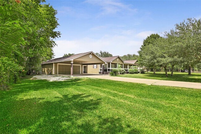 Photo - 4249 Lord Rd