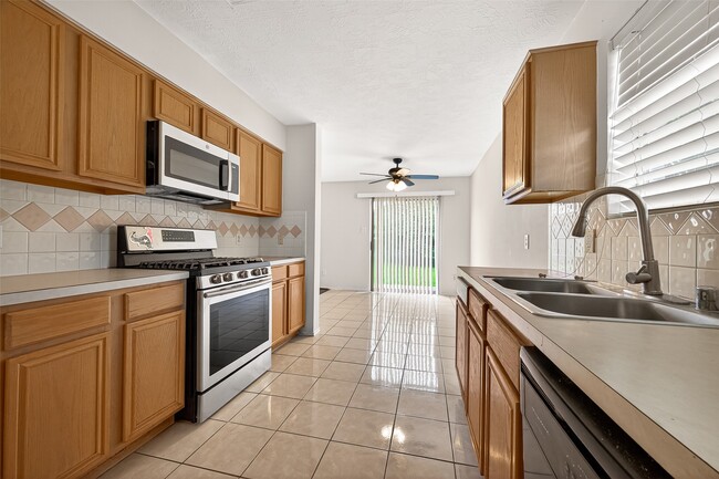 Photo - 8839 Aspen Meadow Dr