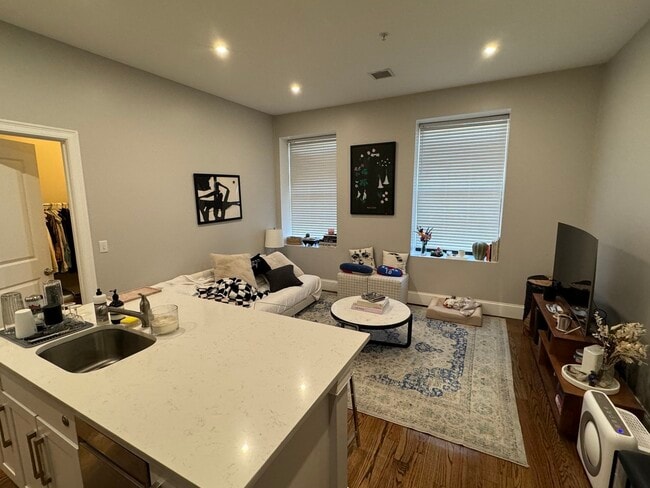 Photo - 27 Dudley St Unit 6