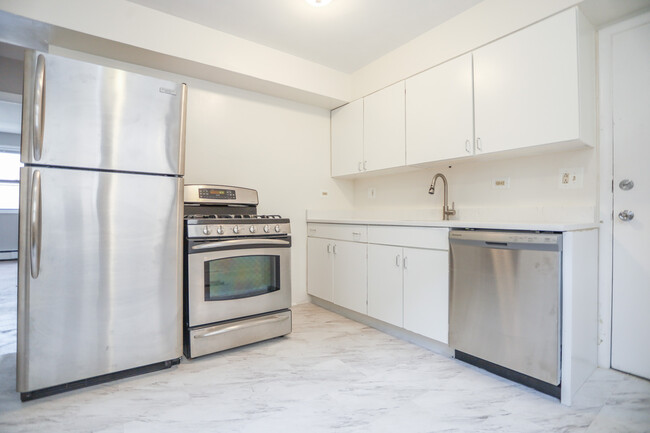 Photo - 1632 W Pratt Blvd Apartamentos Unidad #3N