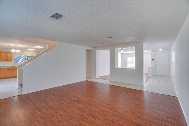 Photo - 2602 Stapleford Dr