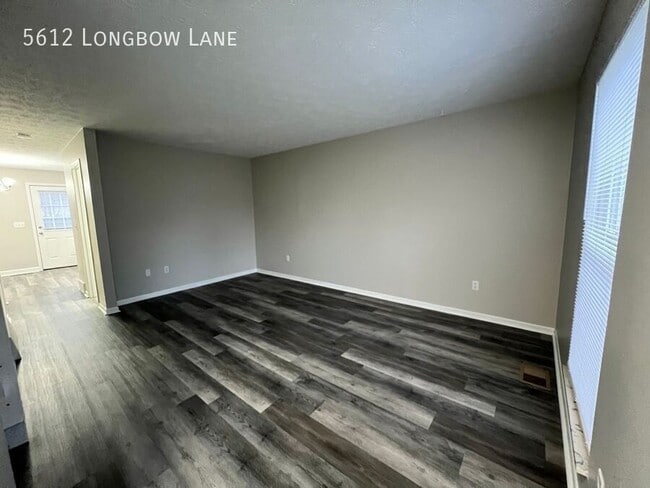 Photo - 5612 Longbow Ln