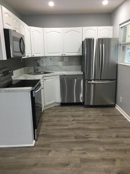 Photo - 2741 NE 8th Ave Unit 11