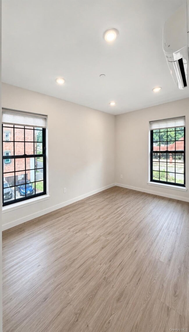 Photo - 136 201 Unit 201