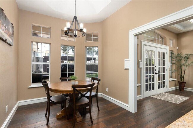 Photo - 3202 W San Luis Cir