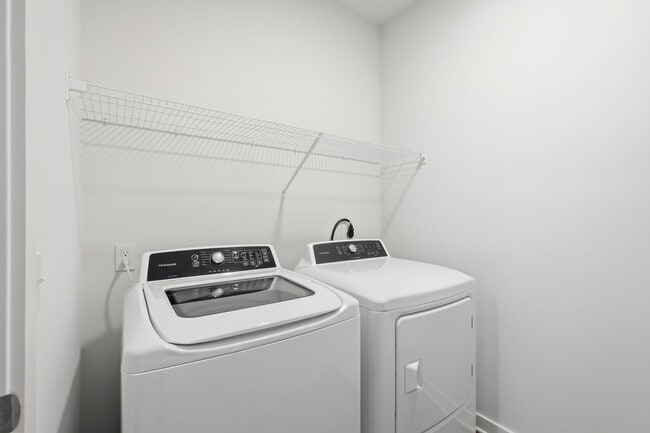 Skye - 1 Bed / 1 Bath - 774 Sq.Ft. - Elwood Apartment Homes