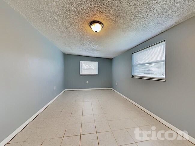 Photo - 9228 82nd Way