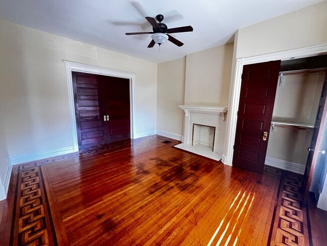 Photo - 1921 Frankfort Ave Unidad 1921 Frankfort Ave - 1