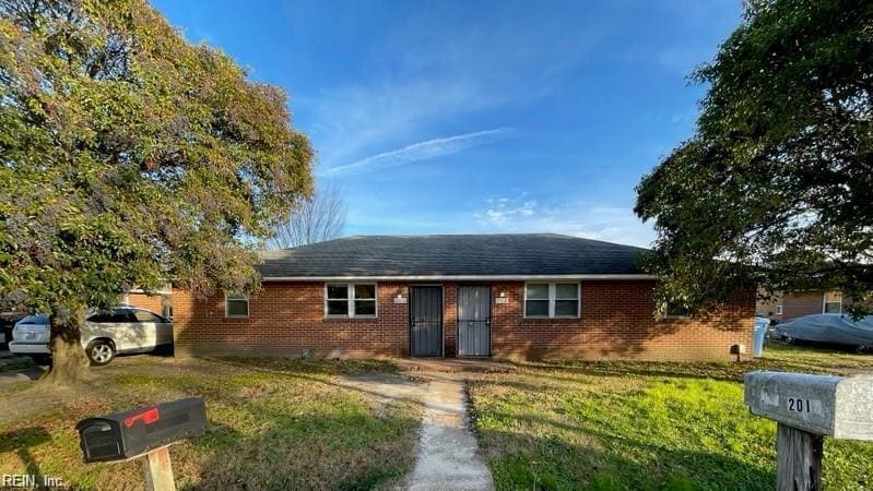 Photo - 2018 Pond Ln