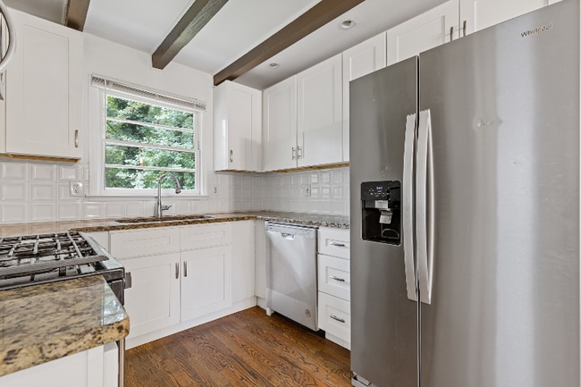 Photo - 1982 Rena Cir SW