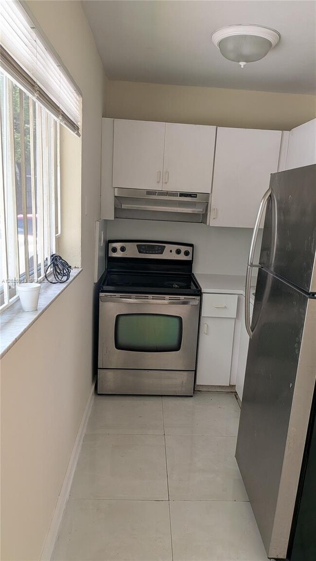 Photo - 1194 NW 19th Ave Unit 1