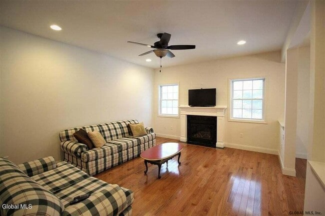 Photo - 283 Sugar Hill Rd