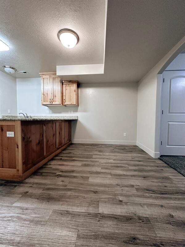 Photo - 483 N 2650 W