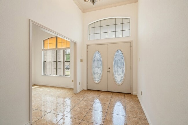 Photo - 302 Echo Valley Dr