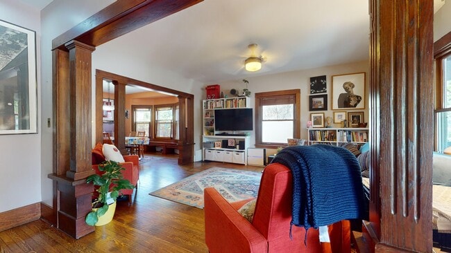 Photo - 402 N Titus Ave