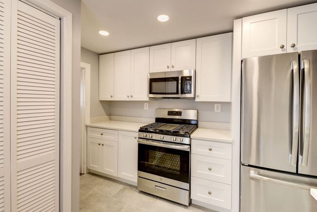 Photo - 1914 10th St NW