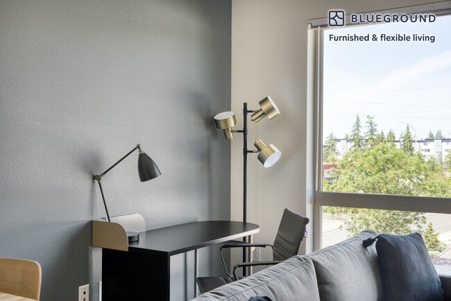 Photo - 15522 NE 22nd Pl Unit FL5-ID423