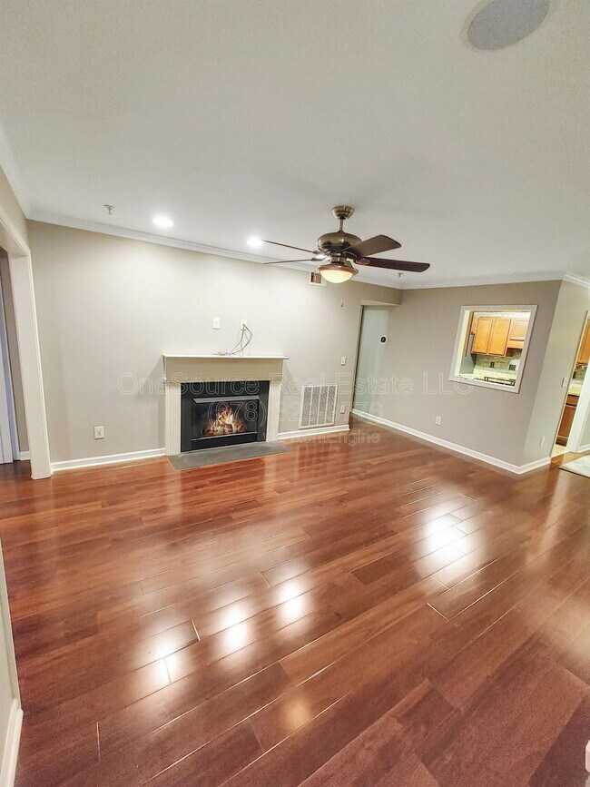 Photo - 401 Augusta Dr