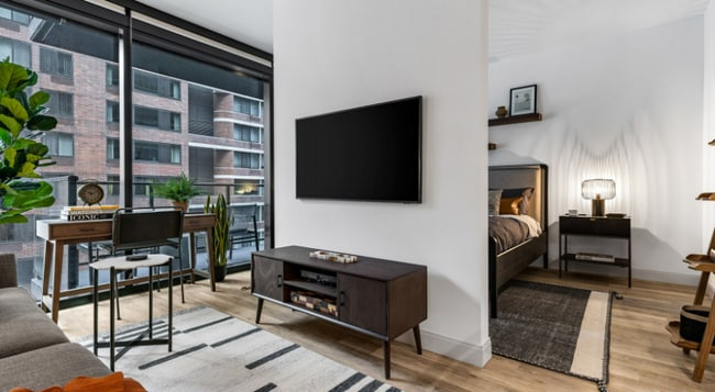 Photo - 224 E Grand Ave