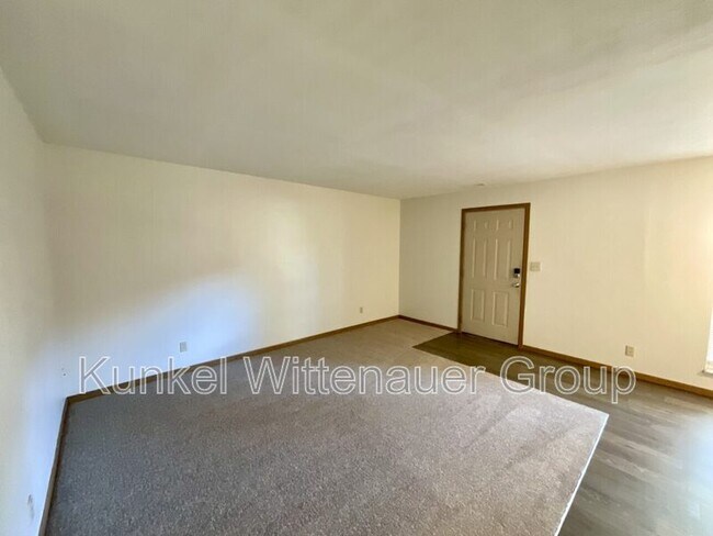 Photo - 1805 Jamestown Rd