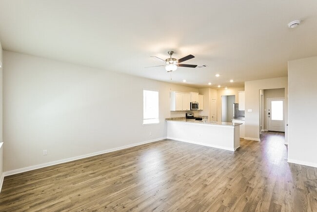 Photo - 420 Mustang Trot Dr