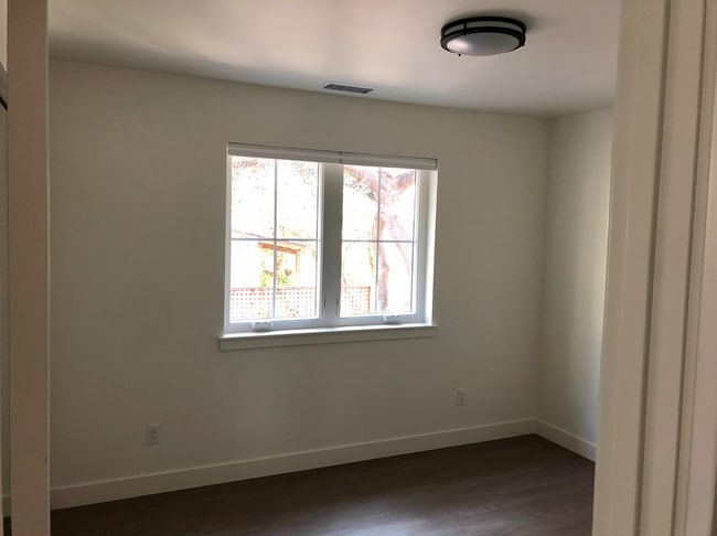 Building Photo - 603 W Anapamu St