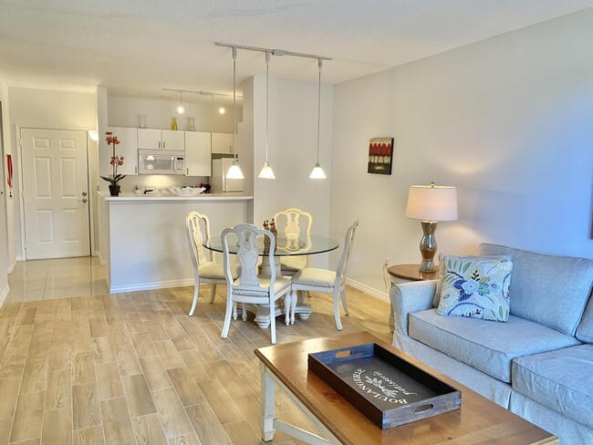 Photo - 720 S Sapodilla Ave Unit 312