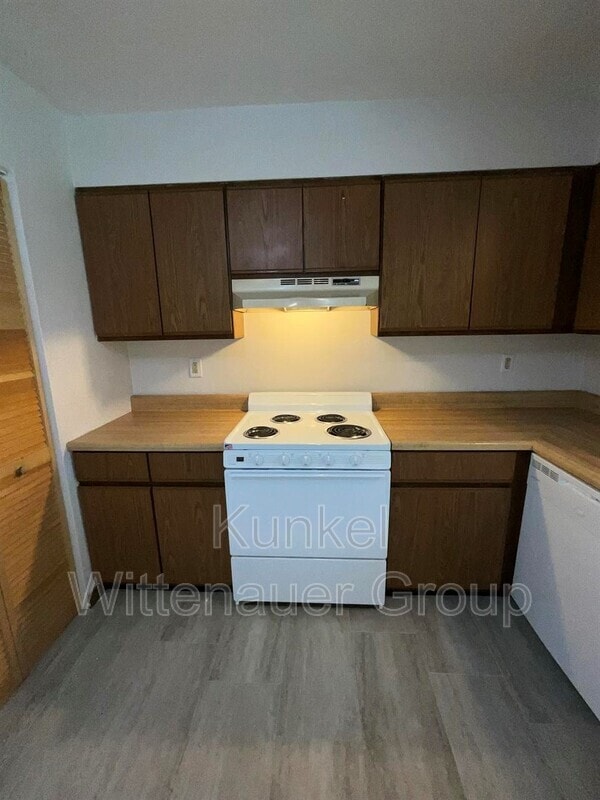 Photo - 223 N Virginia Ave